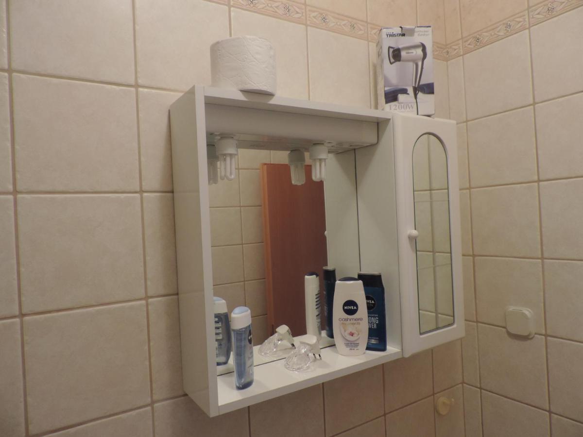 Apartmani Lavanda Pag Town Room photo
