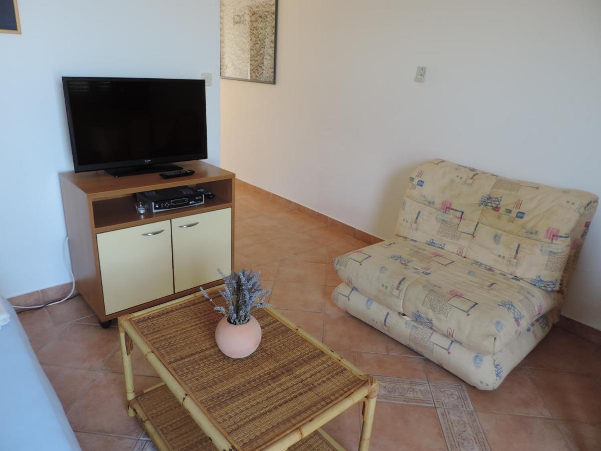 Apartmani Lavanda Pag Town Room photo