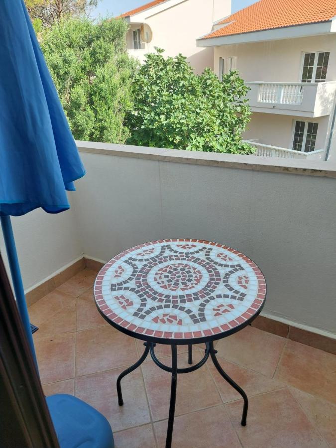 Apartmani Lavanda Pag Town Exterior photo