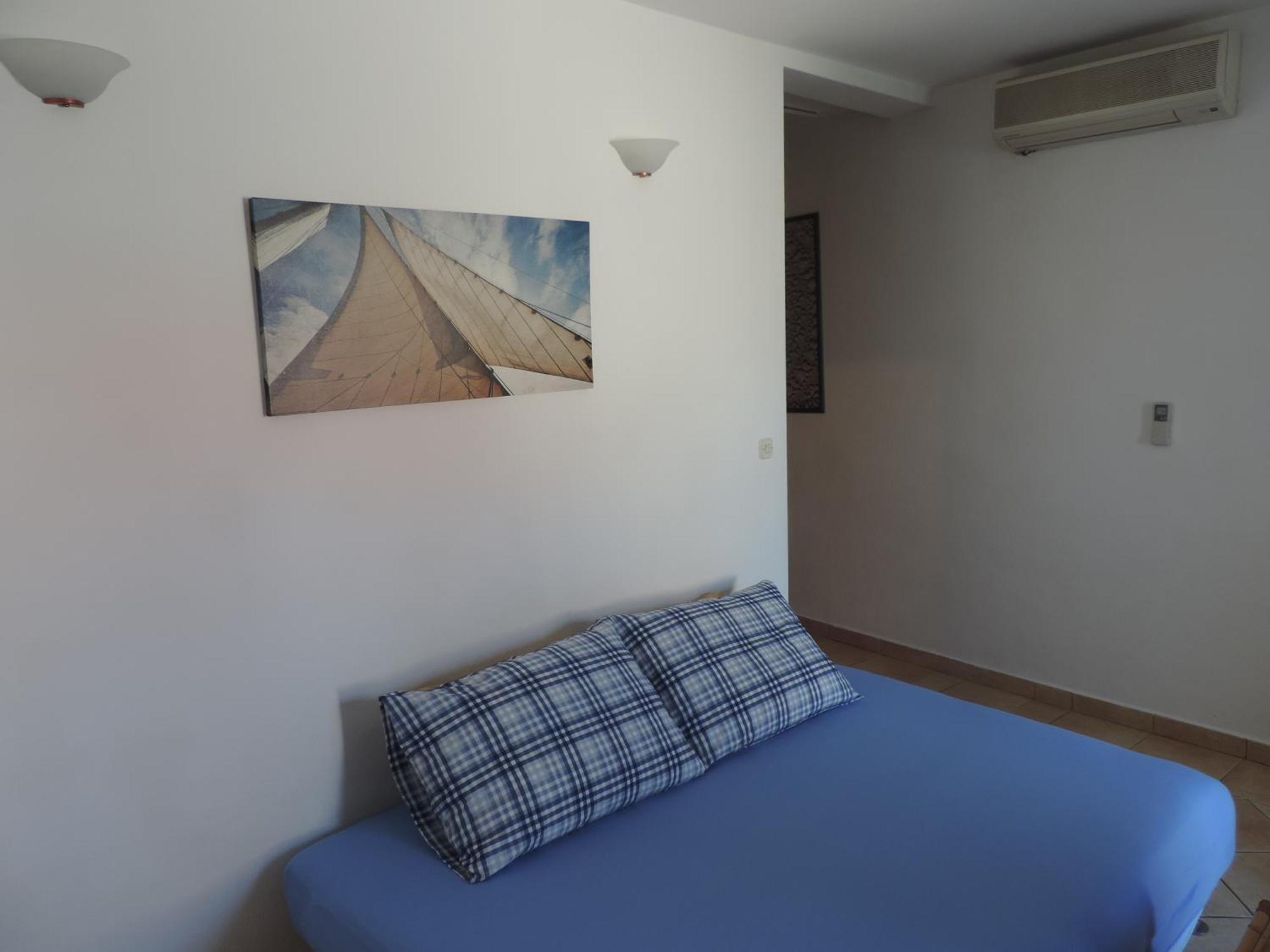 Apartmani Lavanda Pag Town Room photo